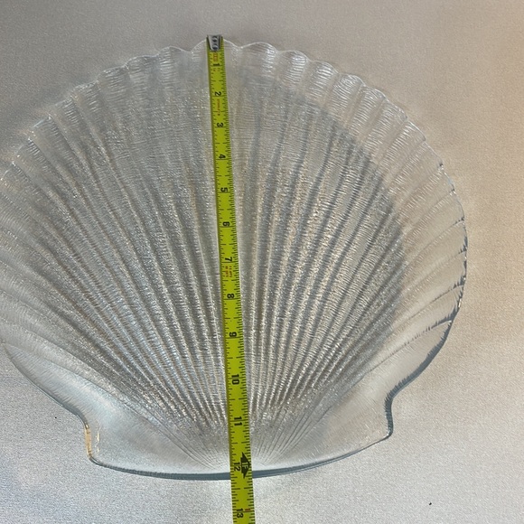 Arcoroc French Glass Sea Shell Serving Platter. - Picture 10 of 10